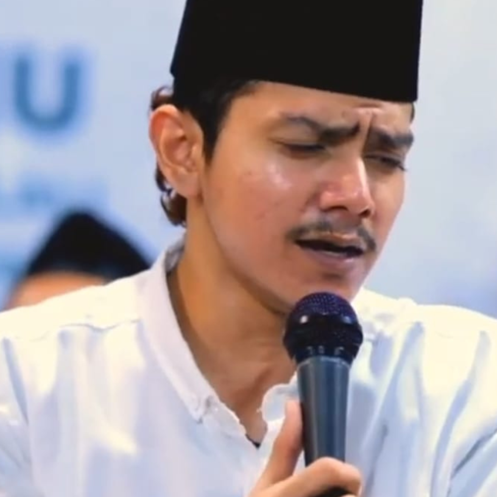 Sosok Habib Zaidan Bin Yahya yang ikut tersorot usai tertawa ketika Gus Miftah ejek penjual es teh. Foto: youtube.com/@zaidanyahyaa11