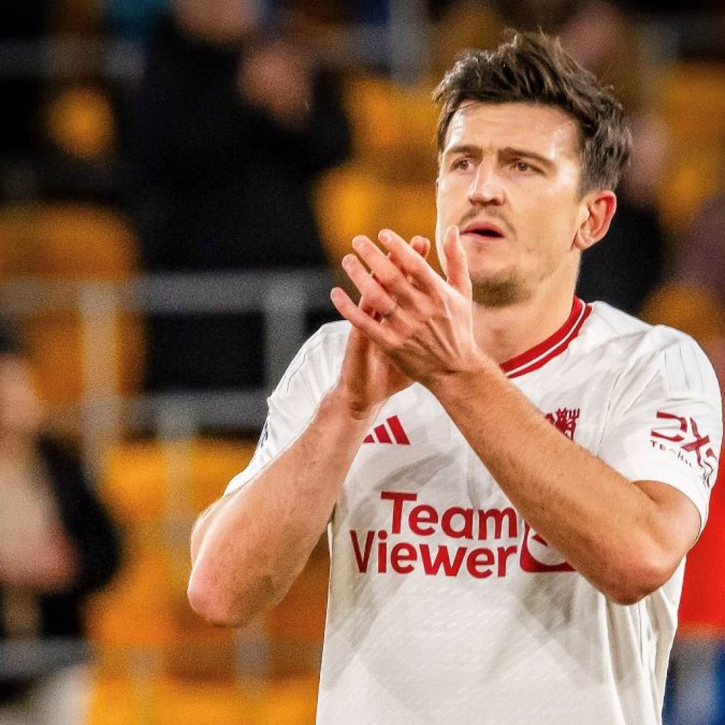Harry Maguire berkomitmen tetap di MU. Foto: x.com/ManUtd