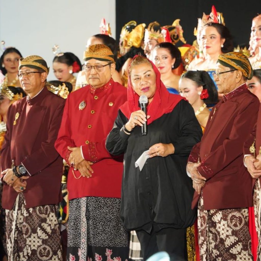 Wali Kota Semarang, Hevearita Gunaryanti Rahayu dalam Perayaan HUT ke-87 Wayang Orang Ngesti Pandowo Semarang di TBRS. Foto: Istimewa