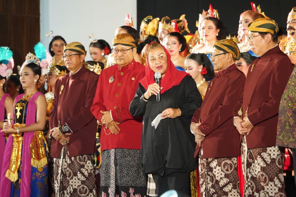 Wali Kota Semarang, Hevearita Gunaryanti Rahayu dalam Perayaan HUT ke-87 Wayang Orang Ngesti Pandowo Semarang di TBRS. Foto: Istimewa