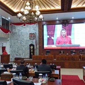 Wali Kota Semarang Hadiri Rapat Paripurna, Bahas Perubahan APBD 2024