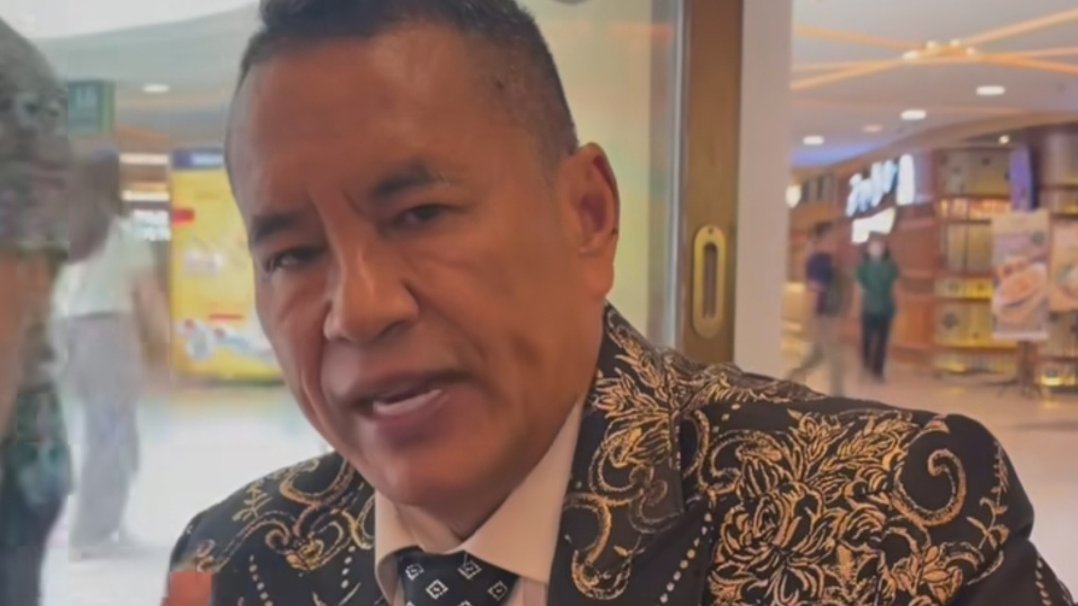 Hotman Paris meminta polisi melakukan konferensi pers untuk membuktikan identitas Pegi alias Perong. Foto: instagram.com/hotmanparisofficial