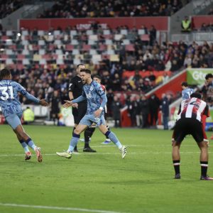 Hujan Kartu dalam Laga Brentford Kontra Aston Villa, Kedua Pelatih Kritik Perilaku Para Pemain