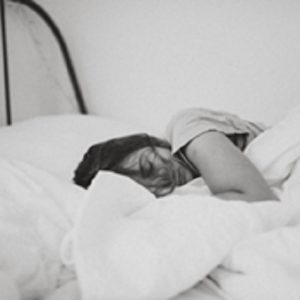 Suka Tidur dengan Lampu Menyala, Ternyata Ada Efeknya Lho!