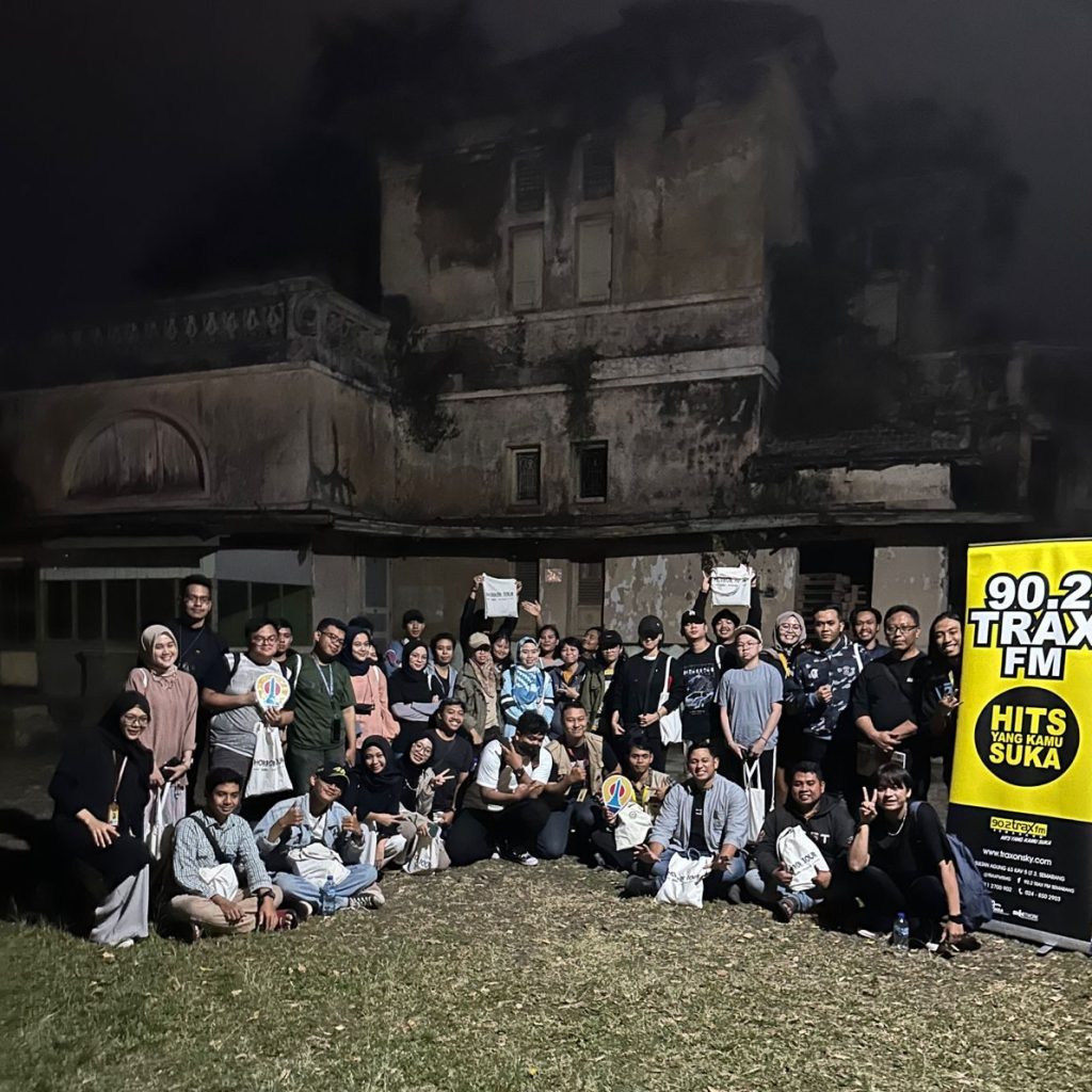 (Peserta tour horor. Foto: Dok. Tuturpedia.com)