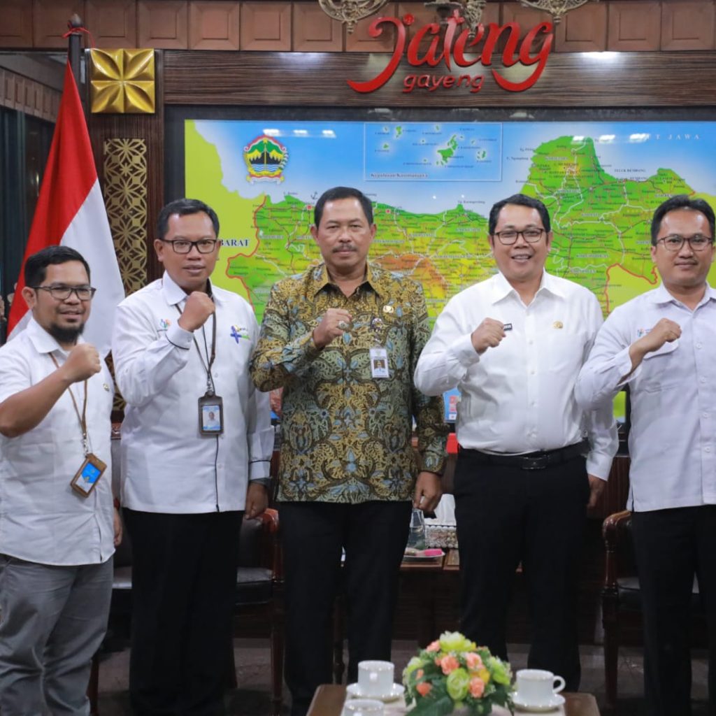 Nana Sudjana ungkap pertumbuhan ekonomi Jateng di atas rata-rata nasional. Foto: Istimewa
