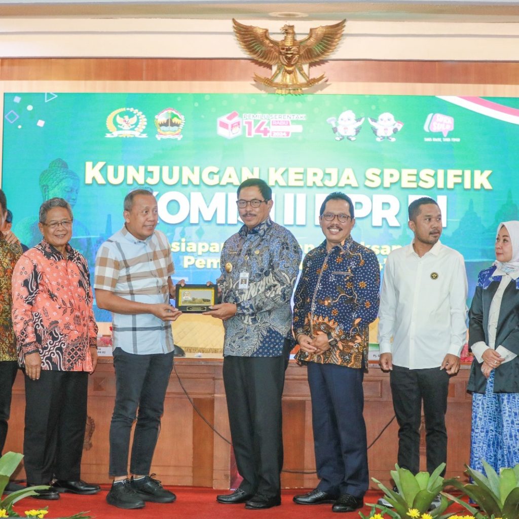 Pemprov Jateng menggenjot perekaman e-KTP khususnya pemilih pemula menjelang Pemilu 2024. Foto: Istimewa