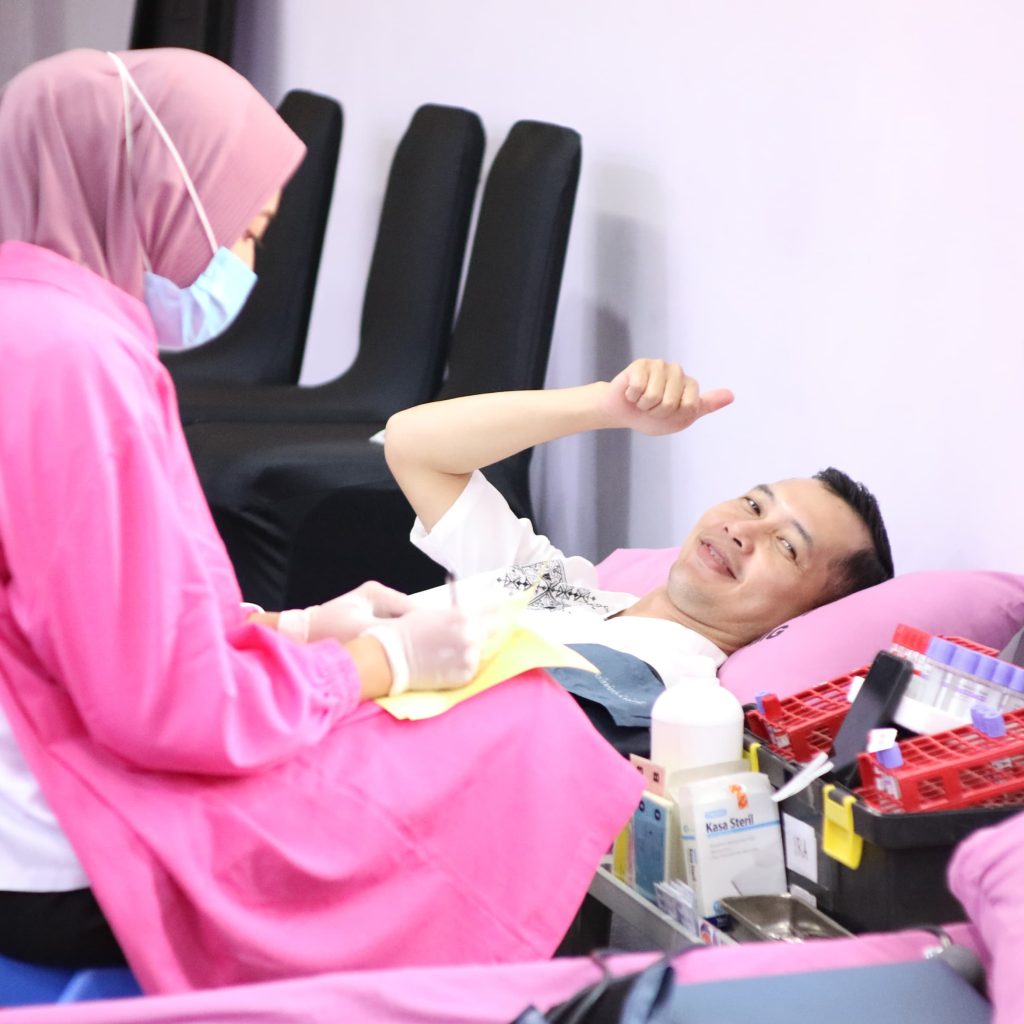 Metro Park View Hotel menggelar donor darah dan sukses kumpulkan 30 kantong darah. Foto; Istimewa