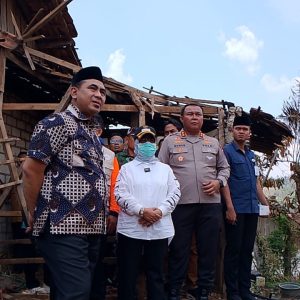 Pemprov Gelontorkan Bantuan 180 Juta Untuk Korban Kebakaran Sumur Minyak Ilegal Di Blora