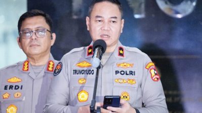 TUTURPEDIA - Mabes Polri Berikan Perintah Tegas, Agar Seluruh Jajaran Memberikan Perlindungan Terhadap Wartawan Yang Tengah Melaksanakan Tugas Peliputan