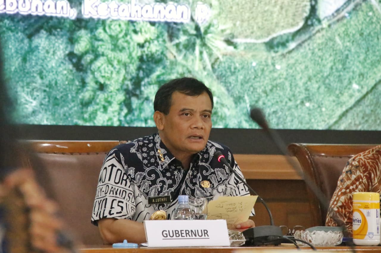 Stok Beras Jateng Melimpah, Gubernur Minta Tata Kelola Panen Lebih Rapi