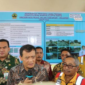 Rp15,3 Miliar Digelontorkan, Gubernur Luthfi Pantau Perbaikan Jalan Todanan–Ngawen Blora