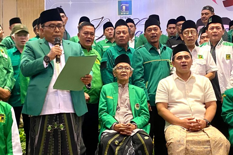 'Darah Segar' PPP Menggema: Deklarasi di Jateng Klaim 100 Persen Dukungan untuk Duet Agus-Yasin! 3 TUTURPEDIA - 'Darah Segar' PPP Menggema: Deklarasi di Jateng Klaim 100 Persen Dukungan untuk Duet Agus-Yasin!