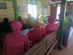 Kepedulian Cepat! Kapolsek Kunduran dan Bhayangkari Sambangi Korban Kebakaran di Sambiroto, Salurkan Bantuan Sembako