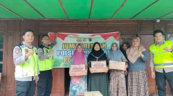 Jumat Berkah di Momentum Isra Mi’raj, Polsek Kunduran Berbagi Sembako untuk Warga Desa Kodokan