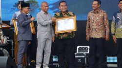 Blora Digadang Jadi Kabupaten Organik, Bupati Arief Rohman Raih Penghargaan Nasional dari Kemendes