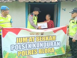 Pererat Silaturahmi, Polisi dan Pemdes Sempu Berbagi Sembako di Jumat Berkah Serta Himbauan Musim Penghujan