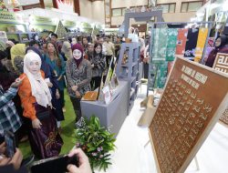 Kreasi Pengrajin Jateng Bersinar di Inacraft 2026, dari Keramik Daun Jati hingga Bed Cover Batik