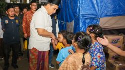 Kunjungi Tanah Gerak Tegal, Wagub Minta Persiapan Huntara Dipercepat, Warga Diminta Tetap Ibadah Ramadan 5 TUTURPEDIA - Kunjungi Tanah Gerak Tegal, Wagub Minta Persiapan Huntara Dipercepat, Warga Diminta Tetap Ibadah Ramadan