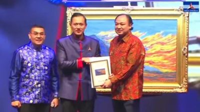 Lukisan SBY Terjual Rp6,5 Miliar di Lelang Imlek Demokrat, Dibeli Konglomerat Indonesia Low Tuck Kwong