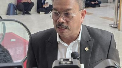 TUTURPEDIA - DPR Minta Pemerintah Lindungi Daerah UHC, Edy Wuryanto: Jangan Sampai Penonaktifan PBI Ganggu Target Nasional JKN