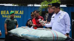 Penyelundupan 90,2 Ton Kratom Terbongkar di Tanjung Emas Semarang, Wagub Jateng Apresiasi Kinerja Aparat 5 TUTURPEDIA - Penyelundupan 90,2 Ton Kratom Terbongkar di Tanjung Emas Semarang, Wagub Jateng Apresiasi Kinerja Aparat