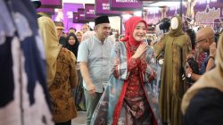 Wagub Taj Yasin Apresiasi Antusiasme Isteri Bupati/Walikota Tampil di D'Modifest 2026 5 TUTURPEDIA - Wagub Taj Yasin Apresiasi Antusiasme Isteri Bupati/Walikota Tampil di D'Modifest 2026