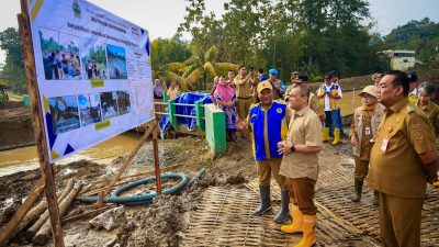 Dikebut Siang Malam, Tanggul Tuntang yang Jebol Sudah Ditutup dan Jalan Semarang-Godong Ditarget Pulih H-7 Lebaran