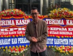 KPK Dibanjiri Karangan Bunga Usai OTT Bupati Pekalongan, Rakyat: “Anda Penyelamat Kami!”