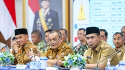 Ultimatum Keras Gubernur Luthfi di Pekalongan: Stop Titip Jabatan dan Proyek, Jangan Sampai Ada Korupsi Lagi! 3 TUTURPEDIA - Ultimatum Keras Gubernur Luthfi di Pekalongan: Stop Titip Jabatan dan Proyek, Jangan Sampai Ada Korupsi Lagi!