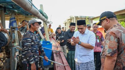 TUTURPEDIA - Pemprov Jateng Dorong Dermaga Apung, Solusi Kepungan Rob Nelayan Bonang Demak