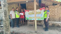 Jumat Berkah di Kunduran, Bhabinkamtibmas Polsek Kunduran Bagikan Sembako untuk Warga Tawangrejo 7 TUTURPEDIA - Jumat Berkah di Kunduran, Bhabinkamtibmas Polsek Kunduran Bagikan Sembako untuk Warga Tawangrejo