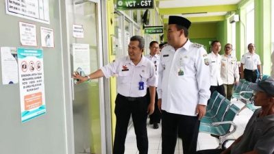 Hari Pertama Masuk Kerja, Bupati Arief Rohman Sidak Pelayanan Publik: RSUD hingga MPP Dipastikan Sudah Aktif