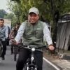 Dikira Warga Biasa, Bupati Kudus Diklakson Saat Gowes ke Kantor!