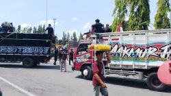 TUTURPEDIA - Berkah Pedagang Asongan: Aksi Demo di Alun-Alun Blora Bawa Rezeki Nomplok