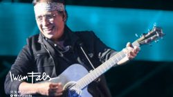 TUTURPEDIA - Rekor yang Belum Tersentuh: Konser Iwan Fals Masih Merajai Penonton Terbanyak dalam Sejarah Musik Indonesia