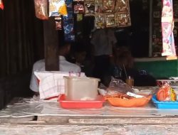 Miris! Asyik Nongkrong Sambil Merokok di Warung, Pelajar di Randublatung Terekam Kamera Saat Jam Sekolah