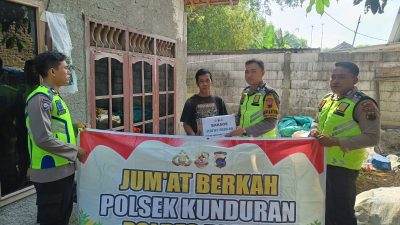 Jumat Berkah Polsek Kunduran: "Polres Blora Hebat, Hadir, Berbuat, dan Bermanfaat” 12 TUTURPEDIA - Jumat Berkah Polsek Kunduran: "Polres Blora Hebat, Hadir, Berbuat, dan Bermanfaat”