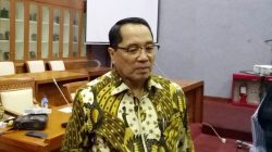 TUTURPEDIA - Guru Digaji Rp300 Ribu, Negara Dianggap Abai: DPR RI Firman Soebagyo Desak UU Perlindungan Guru Segera Dibentuk
