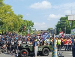 Ribuan Nelayan Pati ‘Kepung’ Alun-alun Pati