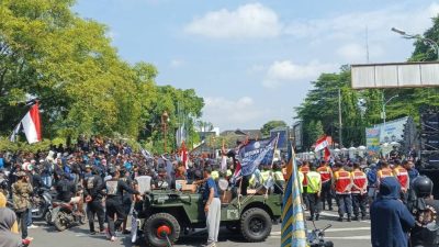 Ribuan Nelayan Pati ‘Kepung’ Alun-alun