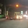 Detik-Detik Mencekam Laka di Depan Pasar Sido Makmur Blora: Pemotor Terseret ke Kolong Truk dan Semburan Solar di Jalanan!