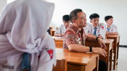 TUTURPEDIA - No Titip No Jastip! Gubernur Luthfi Buka SPMB SMA/SMK Negeri Jateng 2026
