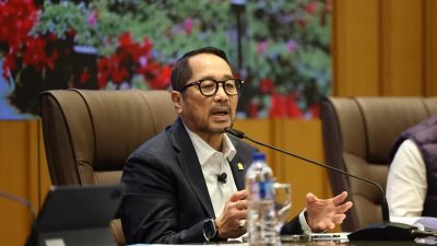 Waspada Capital Flight, DPR Ingatkan Pemerintah Jangan Gegabah Ambil Kebijakan Ekonomi 12 TUTURPEDIA - Waspada Capital Flight, DPR Ingatkan Pemerintah Jangan Gegabah Ambil Kebijakan Ekonomi