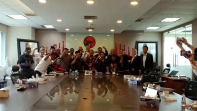 PG GMM Mandek, Petani Tebu Blora Terjepit: DPR RI Desak Bulog Bertindak, Janji Swasembada Gula Dipertanyakan 9 TUTURPEDIA - PG GMM Mandek, Petani Tebu Blora Terjepit: DPR RI Desak Bulog Bertindak, Janji Swasembada Gula Dipertanyakan