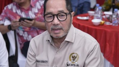 Proyek Rp22 Miliar Kampung Nelayan Merah Putih Pati Disorot: Nelayan "Curhat" Tersisih, DPR RI Firman Soebagyo Kecewa! 9 TUTURPEDIA - Proyek Rp22 Miliar Kampung Nelayan Merah Putih Pati Disorot: Nelayan "Curhat" Tersisih, DPR RI Firman Soebagyo Kecewa!