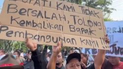 Sidang Perdana Sudewo Dikepung Demo, Massa Tekan KPK: Bebaskan atau Kami Turun Lagi! 7 TUTURPEDIA - Sidang Perdana Sudewo Dikepung Demo, Massa Tekan KPK: Bebaskan atau Kami Turun Lagi!