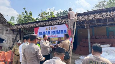 Sambut HUT Bhayangkara ke-80, Polres Blora Bedah Tiga Rumah Warga Kurang Mampu 11 TUTURPEDIA - Sambut HUT Bhayangkara ke-80, Polres Blora Bedah Tiga Rumah Warga Kurang Mampu