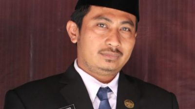 Yuyus Waluyo Kenang Sosok Supriedi: Baik, Tangguh, dan Selalu Membela Rakyat 13 TUTURPEDIA - Yuyus Waluyo Kenang Sosok Supriedi: Baik, Tangguh, dan Selalu Membela Rakyat