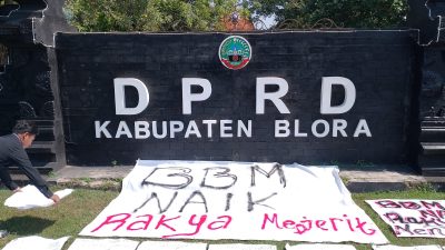 Empat Tuntutan Tegas HMI Blora 13 TUTURPEDIA - Empat Tuntutan Tegas HMI Blora
